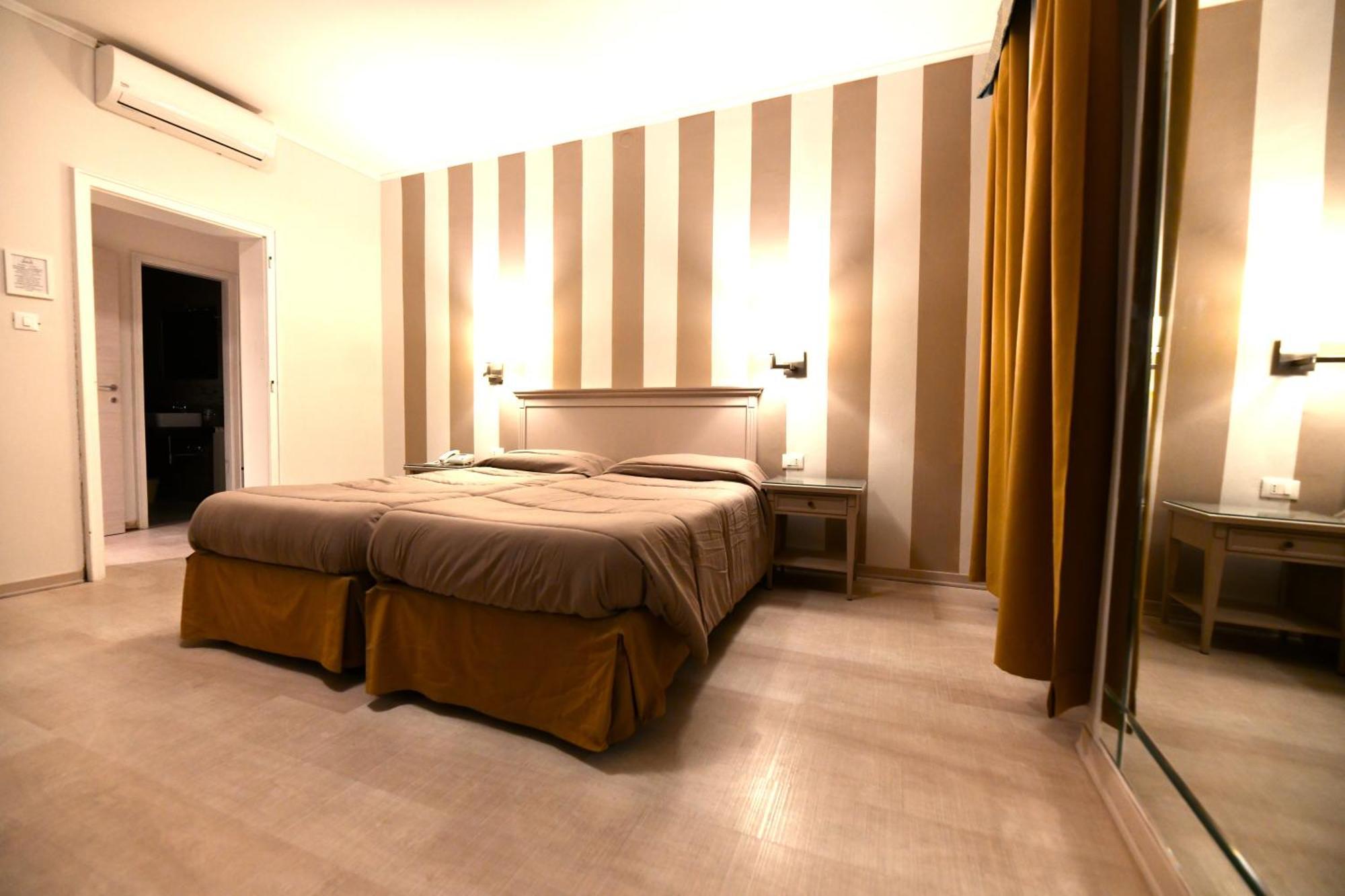 Hotel Bristol Trieste Dış mekan fotoğraf