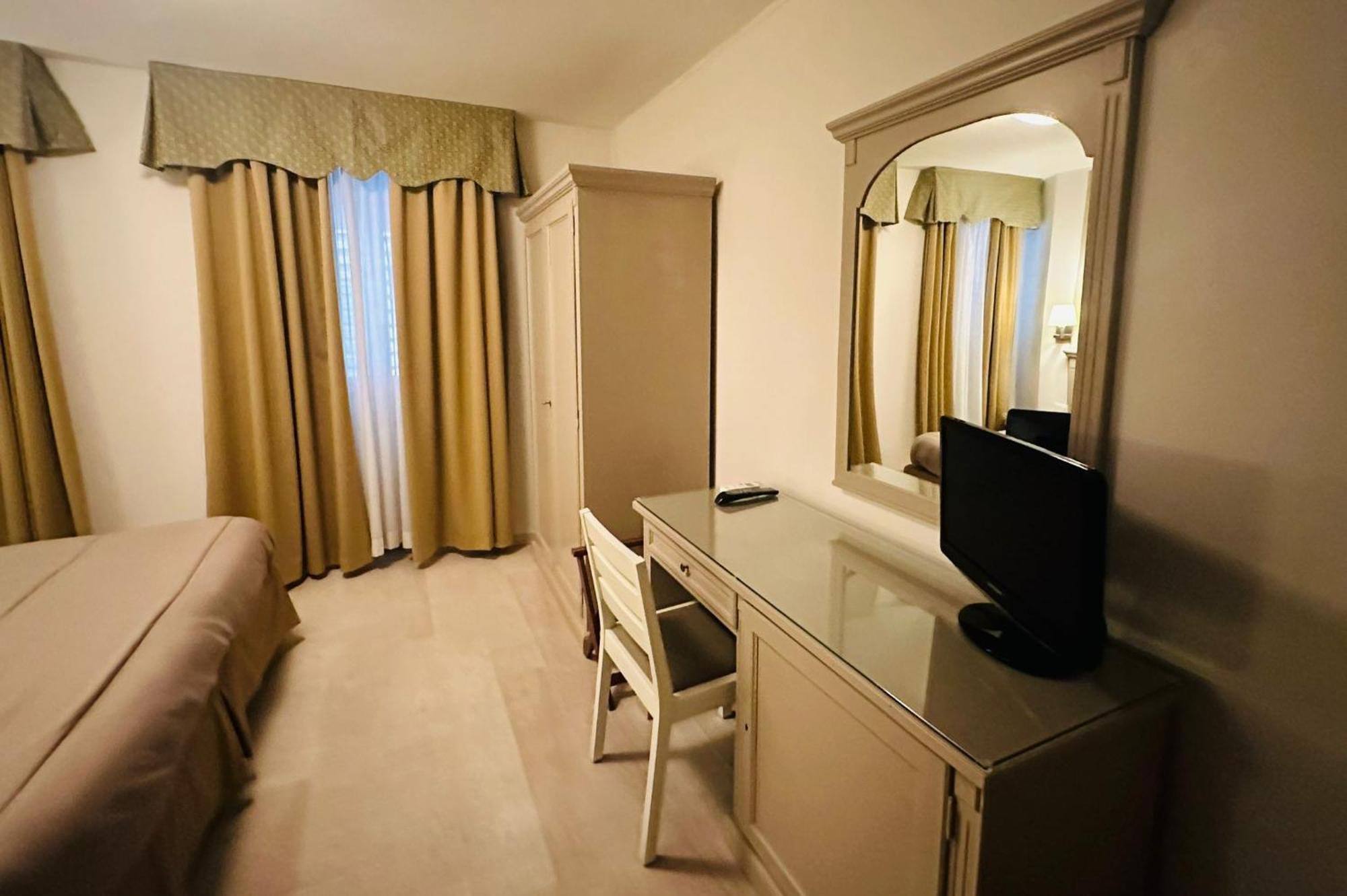 Hotel Bristol Trieste Dış mekan fotoğraf