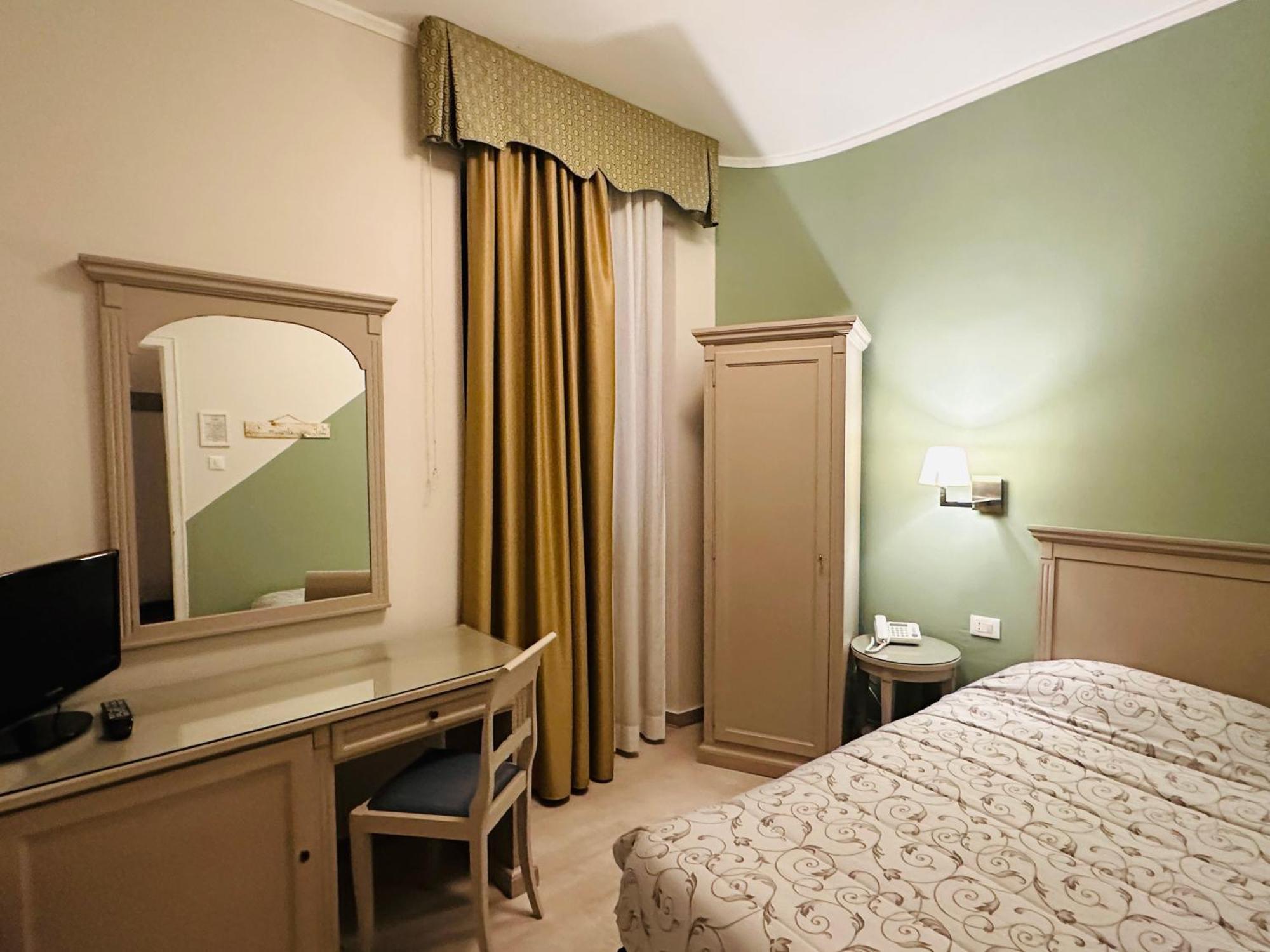 Hotel Bristol Trieste Dış mekan fotoğraf