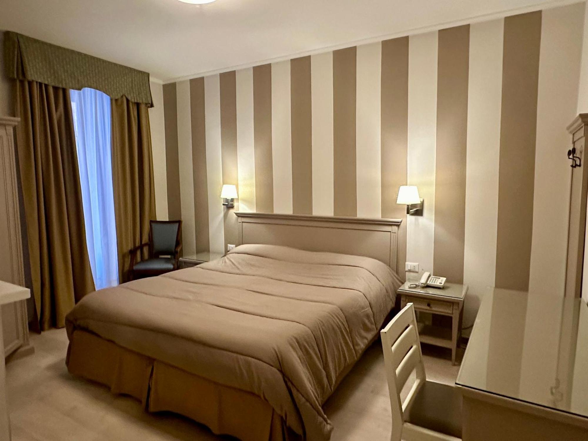 Hotel Bristol Trieste Dış mekan fotoğraf